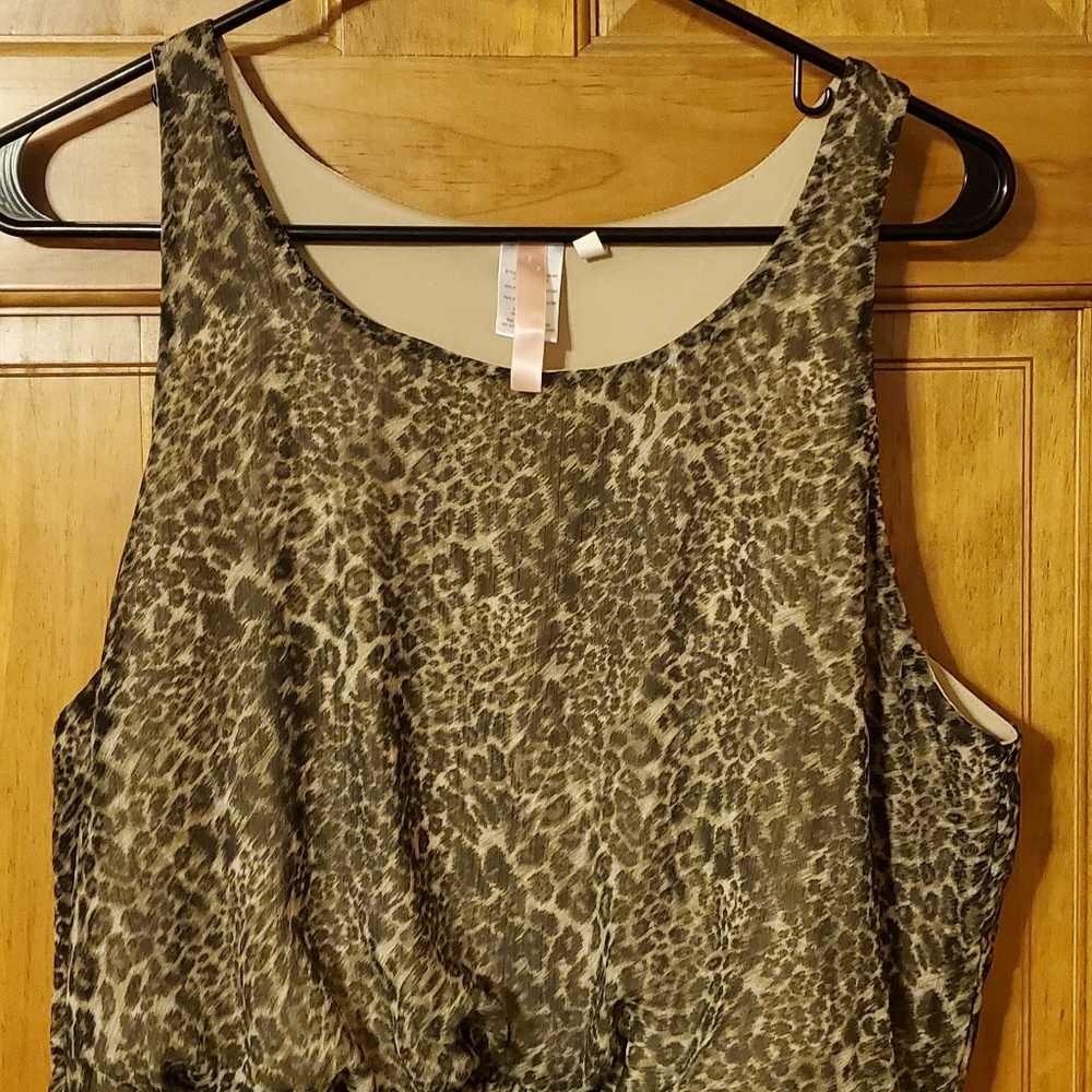 Chic leopard high-low tank strap dress